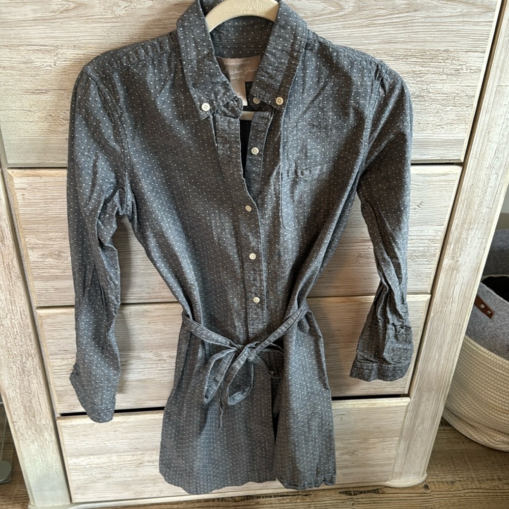 Banana Republic factory store Chambray Denim shirt dress with tiny dot print